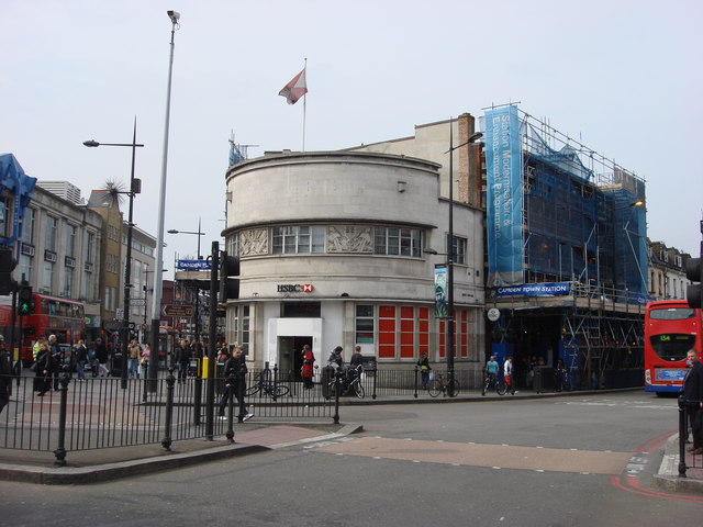 Photograph of an HSBC branch entrance on a street in Camden, London.