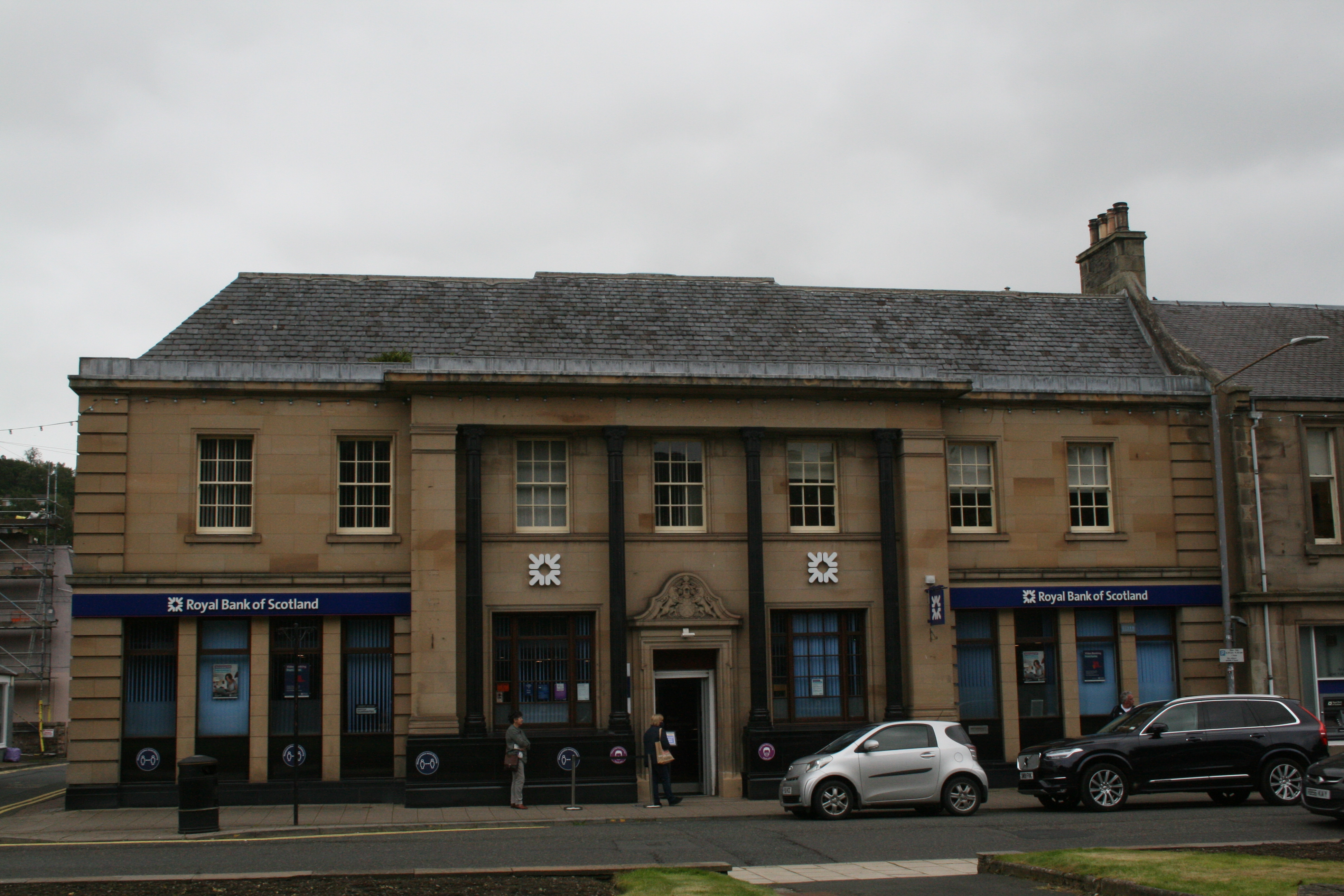 Photograph of the Royal Bank of Scotland building in Galashiels, showing its bank signs.